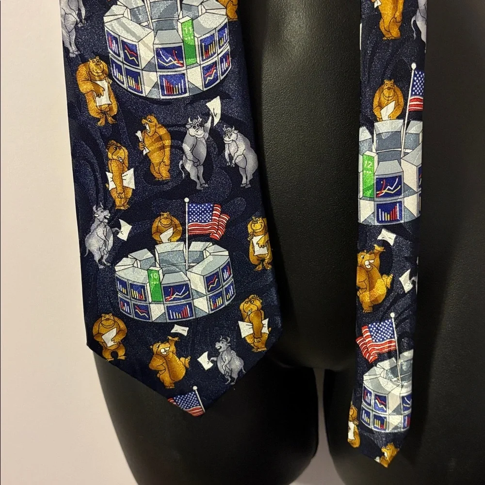 Fratello Vintage Stock Market Bulls and Bears Tie Necktie